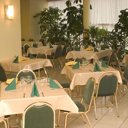 Hotel Bara Boedapest Restaurant foto