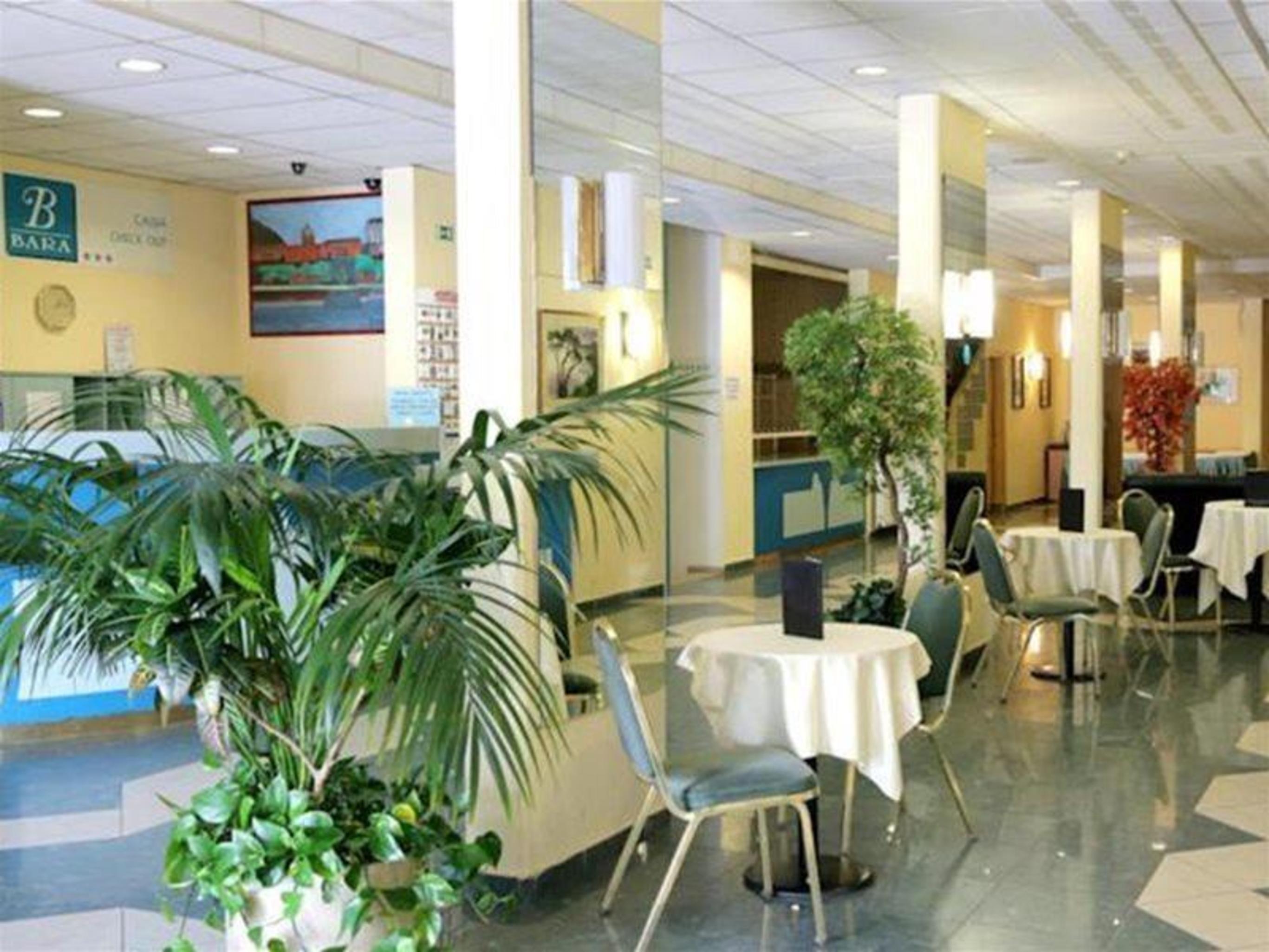 Hotel Bara Boedapest Buitenkant foto