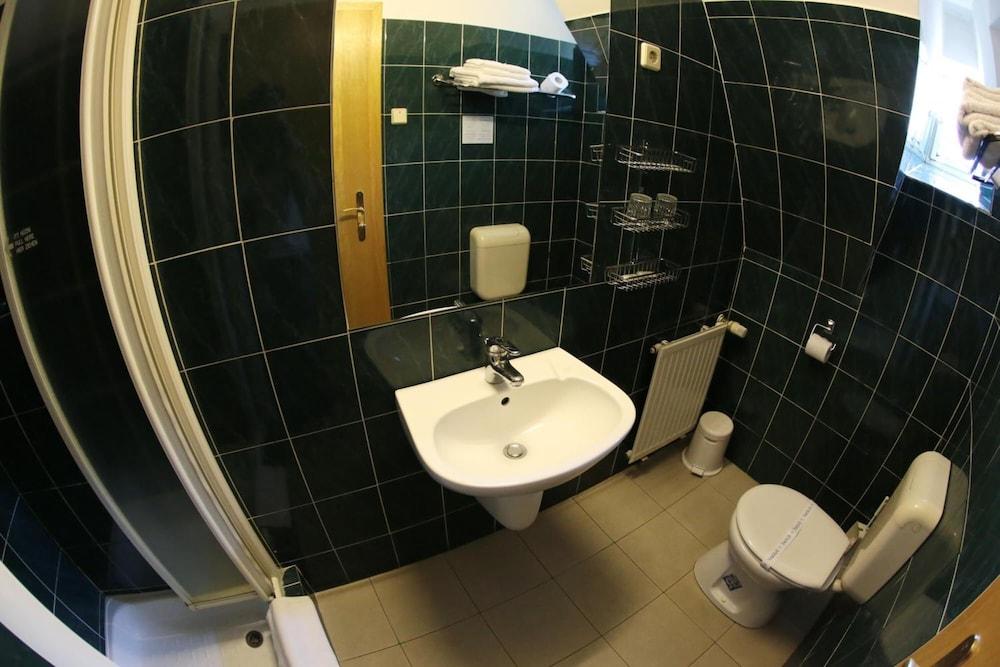 Hotel Bara Boedapest Kamer foto