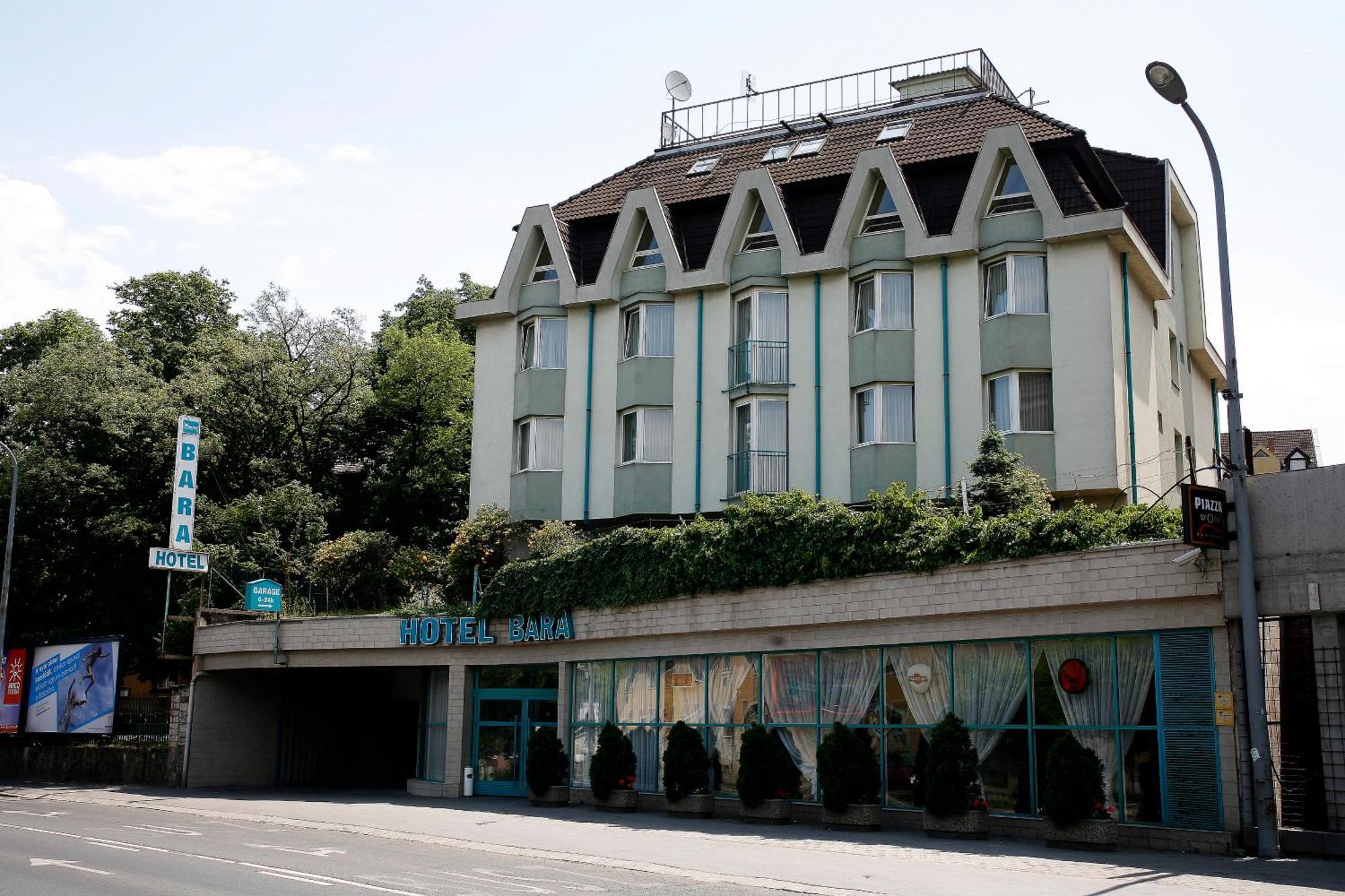 Hotel Bara Boedapest Buitenkant foto